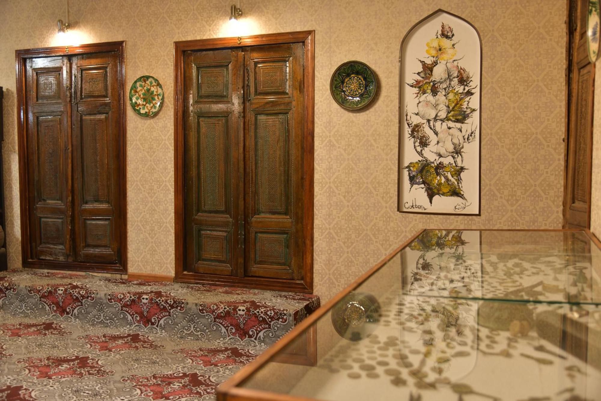 Mulberry Hotel Tashkent Esterno foto