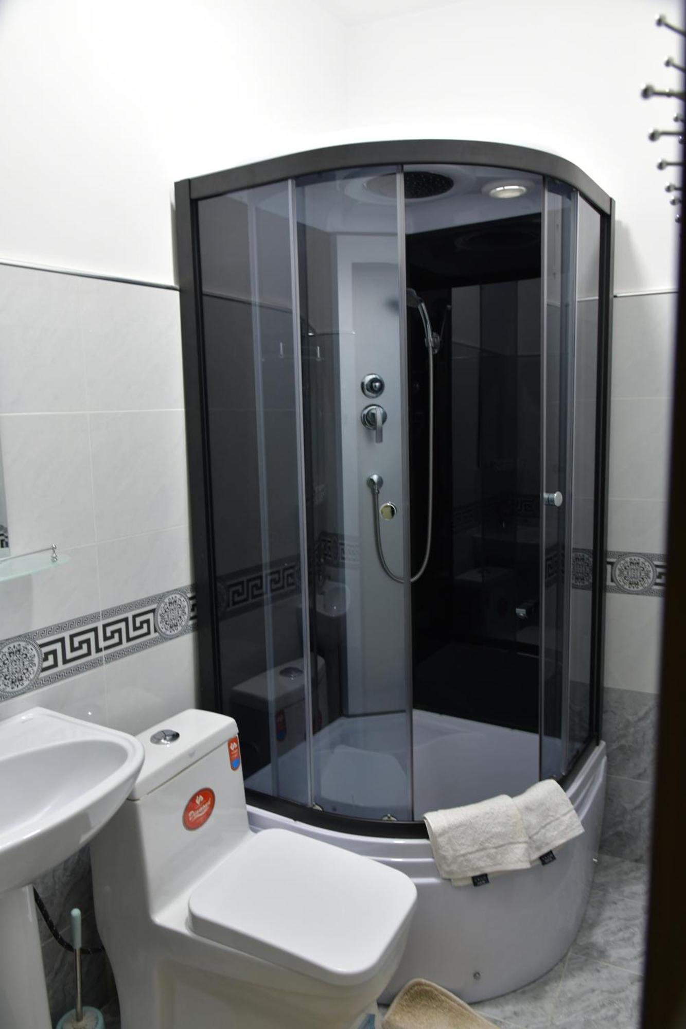 Mulberry Hotel Tashkent Esterno foto