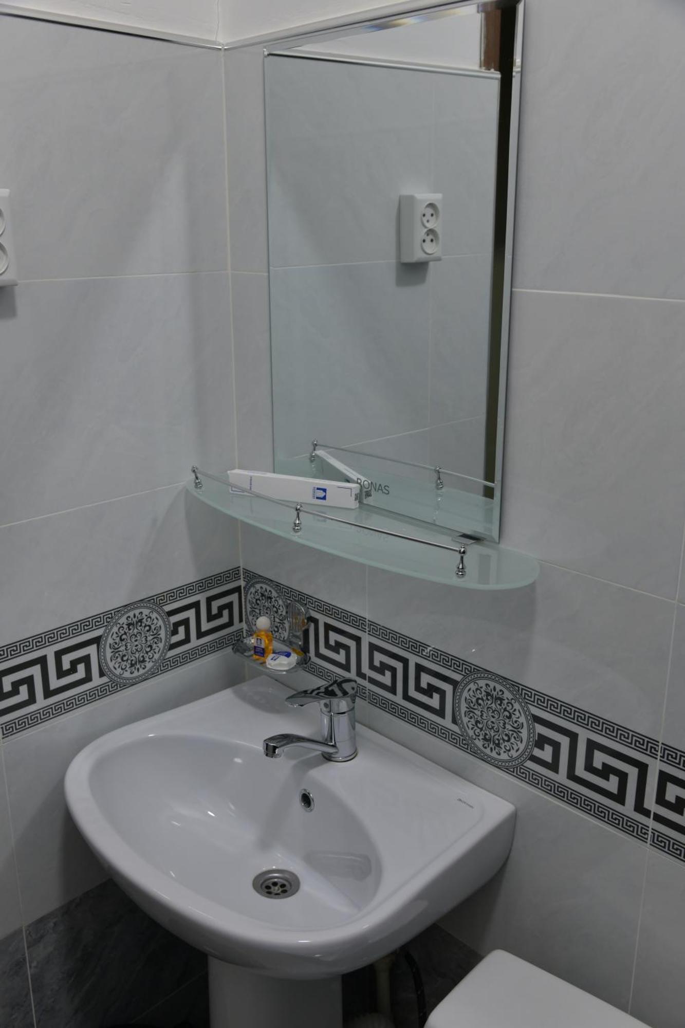 Mulberry Hotel Tashkent Esterno foto